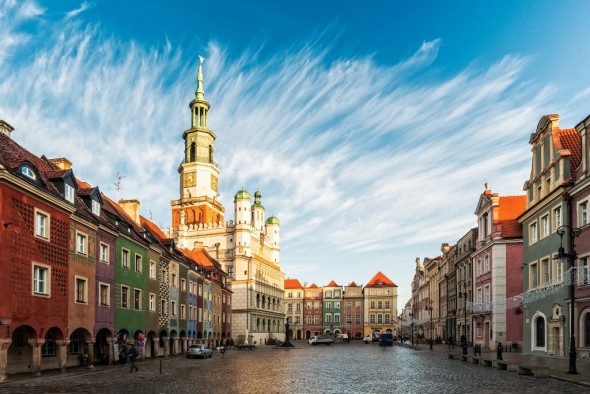 704181-the-sky-building-home-area-Poland-Poznan-Old